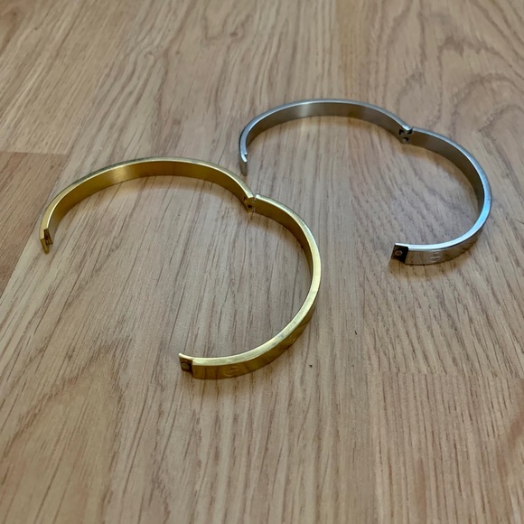 Bracelets - Picture 4 of 5